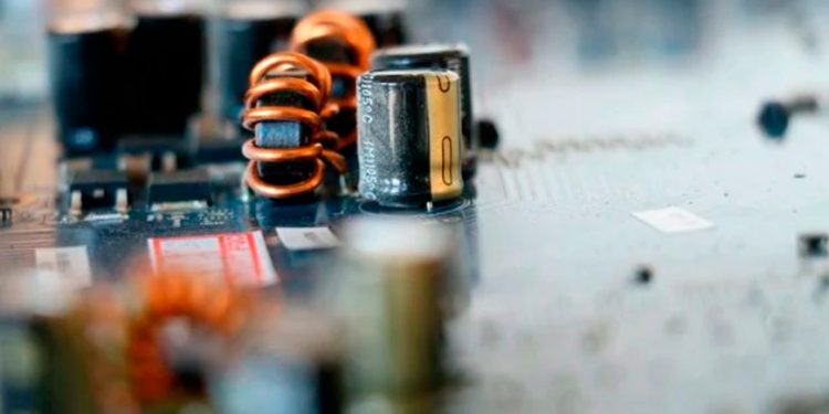 La AIE insta a aumentar la capacidad de almacenamiento de energía para 2030