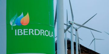 Beneficio de Iberdrola se elevó 85% en 1T gracias a venta de 13 centrales eléctricas a México
