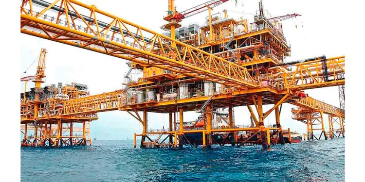 Yacimientos de Pemex: Sugieren la desinversión en campos poco rentables