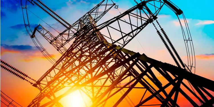 Coparmex advierte de crisis energética; de 232 proyectos, CFE sólo lleva 9