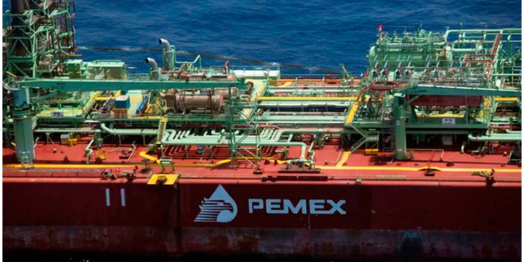 Exportaciones de crudo de Pemex a Estados Unidos alcanzan mínimo histórico