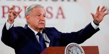 Se mantendrá modelo de generación de energía con CFE, responde AMLO a empresarios