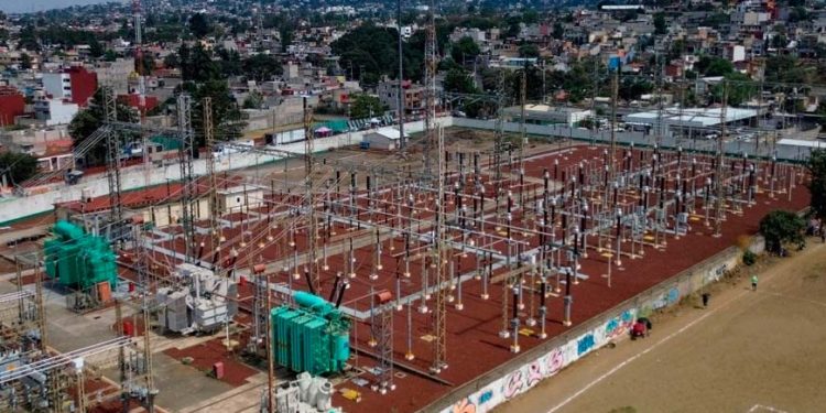 CFE ha logrado mantener suministro eléctrico durante días de calor: AMLO