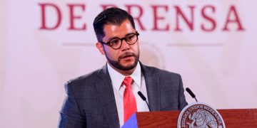 CFE presume inversión y Sener paraliza planes de inversión privada