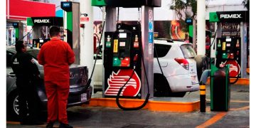 Producción de crudos ligeros de Pemex alcanza 47% de la producción