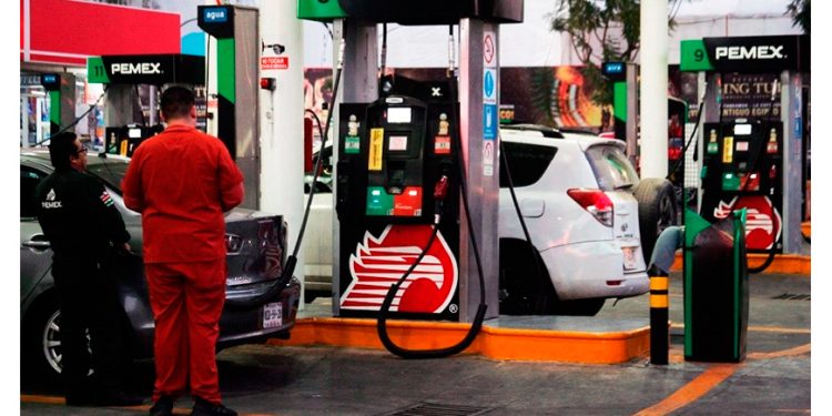 Producción de crudos ligeros de Pemex alcanza 47% de la producción