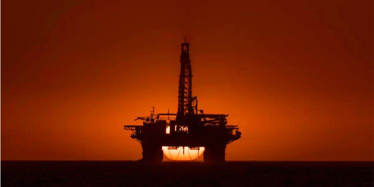 Cómo se ha desplomado la producción privada de petróleo