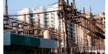 Pago de intereses de la deuda de Pemex y CFE creció 12%: Hacienda