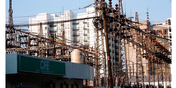 Pago de intereses de la deuda de Pemex y CFE creció 12%: Hacienda