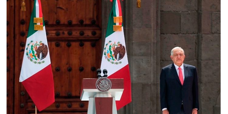 Resalta AMLO rescate a CFE y Pemex