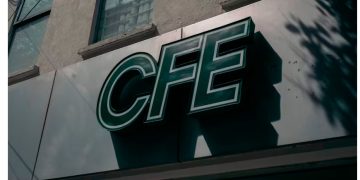 CFE continuará refinanciando deuda de corto plazo, prevé Fitch