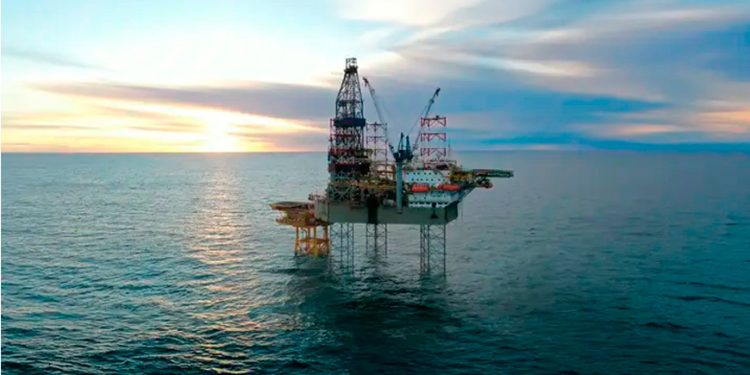 Internacional: La petrolera francesa TotalEnergies arranca producción de gas en Argentina antes de lo previsto