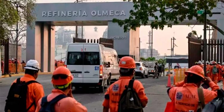 Pemex recibe una prórroga de Hacienda para realizar su pago de derechos