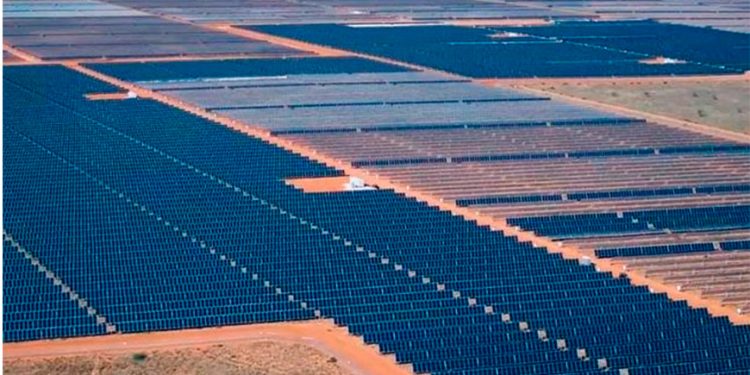 Interancional:La red de Texas hace malabarismos entre el auge de la energía solar y unos centros de datos hambrientos de energía