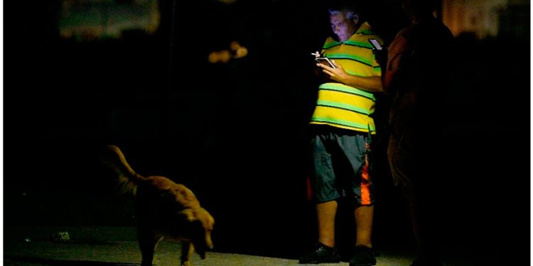 Por apagón general, ofrece México apoyo de CFE a Cuba