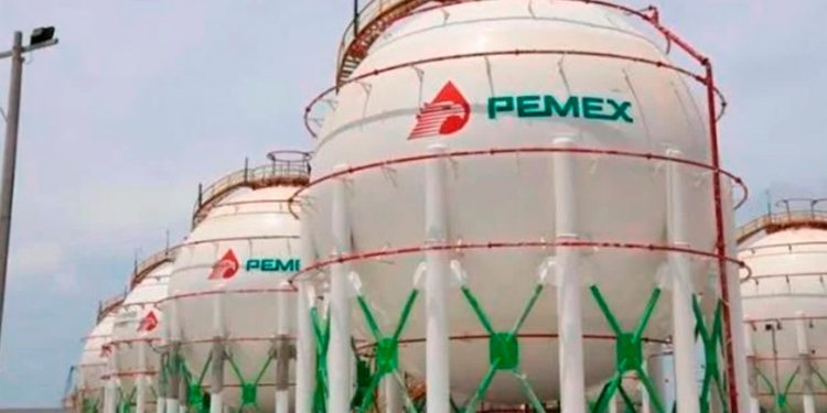 Pemex confirma que recibirá 10,400 mdd para ampliar almacenamiento de hidrocarburos