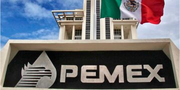 Fitch Ratings descarta cambios en la nota de Pemex