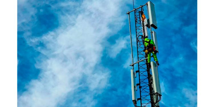 Pequeños operadores acusan que CFE Telecom ‘regala’ servicios de telefonía