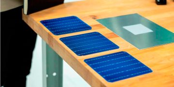 Internacional: Mercedes desarrolla una nueva pintura solar que podría generar electricidad para 12.000 kilómetros al año