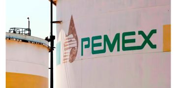 Moodys ve mayor probabilidad de que la deuda contingente de Pemex pase al Gobierno de México