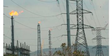 En febrero Sheinbaum presentará leyes secundarias para Pemex y CFE