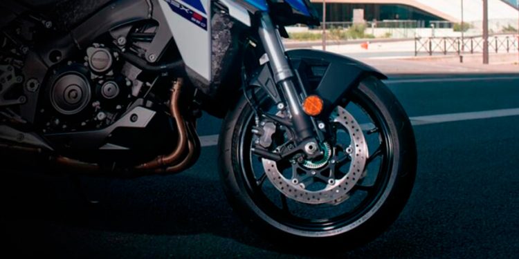 Internacional: La primera moto sin gasolina ni electricidad ya existe: Funciona con algo mejor, y es el futuro