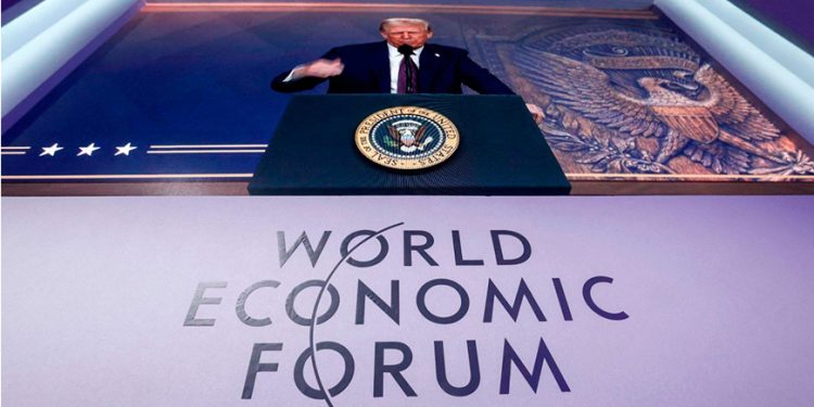 Petróleo bajó en la semana y puso fin a racha ganadora