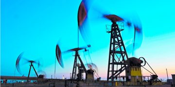 Petróleo se encamina a su tercer alza semanal consecutiva por preocupaciones sobre la oferta