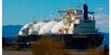 Internacional: Para mandar gas natural de Estados Unidos a Estados Unidos… hay que pasar por España: el sinsentido de la ley Jones