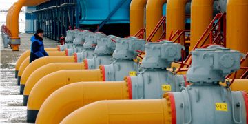 Internacional: La UE suprime la limitación del precio del gas por la crisis energética