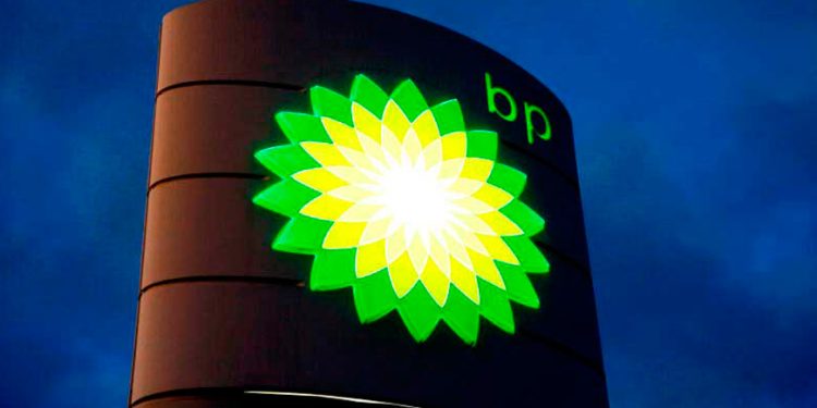 Internacional: BP abandonará sus objetivos de energía renovable y volverá a centrarse en los combustibles fósiles