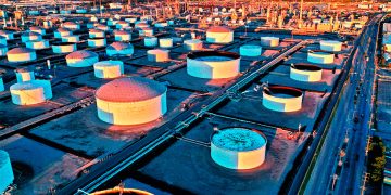 Internacional: Petróleo sube luego de que ataque de drones afectara los flujos desde Kazajstán