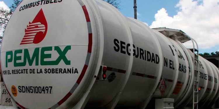Exportaciones de crudo de Pemex aumentaron 33% en febrero