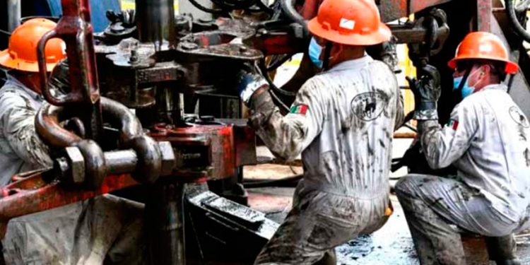 Pemex seguirá desviando crudo pesado del Golfo a medida que Dos Bocas aumente refinación