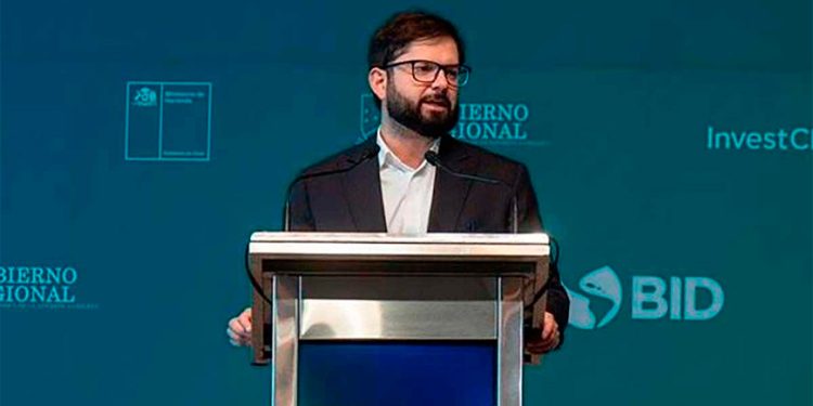 Chile busca profundizar su cooperación energética con China y atraer inversiones