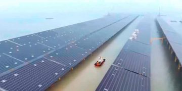 La excusa es energía limpia: China se adueña de los océanos del mundo con campos masivos