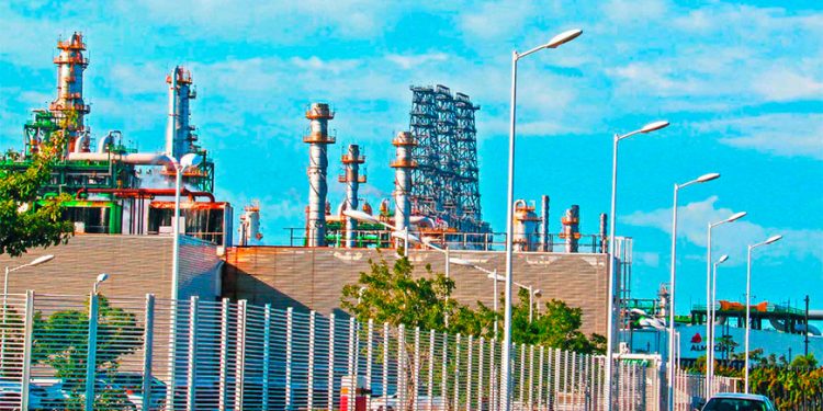 México exporta un cargamento de DUBA desde la refinería de Dos Bocas por falta de infraestructura