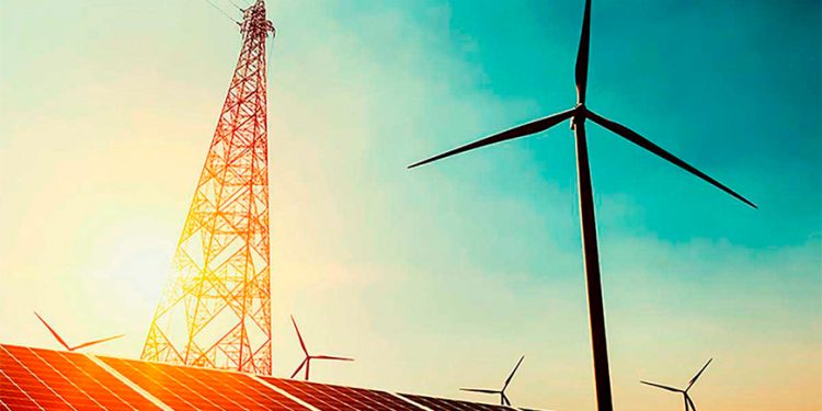 La capacidad instalada de energía renovable a nivel mundial aumentará hasta alcanzar los 11,2 TW en 2035