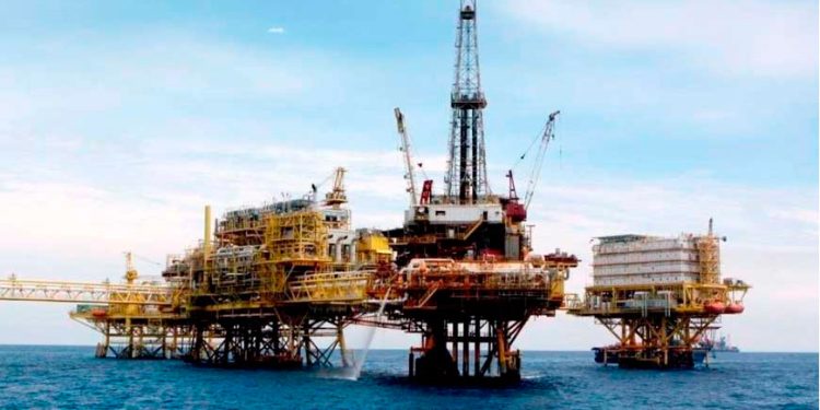 El derrame de hidrocarburo en Tabasco fue de 300 barriles; ya empezó la limpia: Sheinbaum