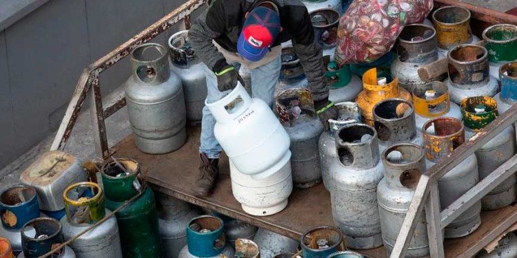 Avanza negociación entre Sener y gaseros para determinar tarifa de distribución