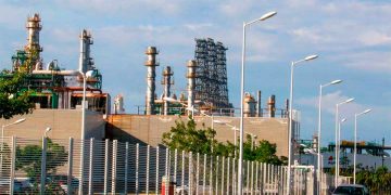 Se afina la restructuración financiera y de producción de Pemex: Sheinbaum