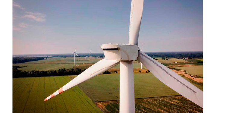 México avanza hacia energías renovables; apuesta por baterías de almacenamiento