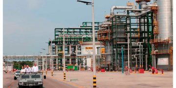 Sheinbaum: paro de labores en Dos Bocas, por contaminación de petróleo con sal