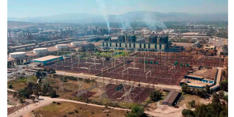 Regulador perdona a la CFE la construcción de centrales sin autorización previa