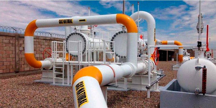 Puebla y Cenegas analizan instalar planta de gas natural en el estado