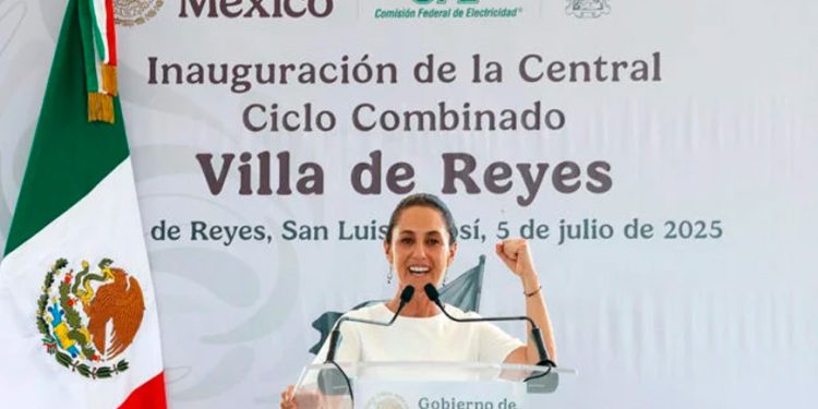 Sheinbaum dice que se construirán 60 plantas de energía de ciclo combinado para la CFE