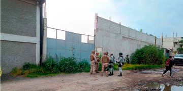 Hallan tres tomas clandestinas y túnel en ducto de Pemex en Edomex