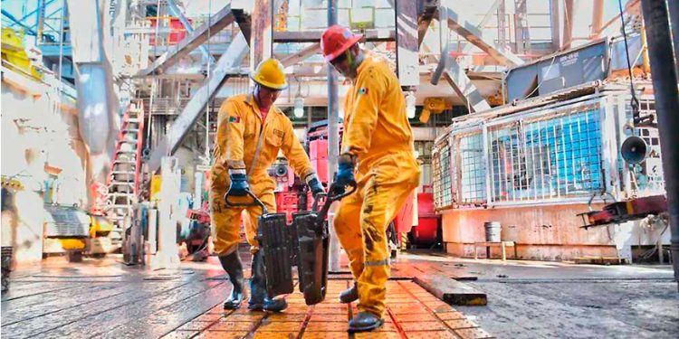 Pemex le entra al fracking con privados para elevar producción