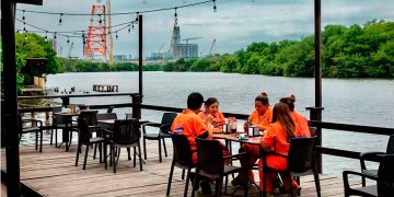 Los trabajadores de Pemex rechazan el plan de rescate petrolero de Claudia Sheinbaum