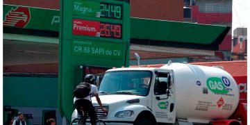 Pemex podría perder hasta 32 mil millones de pesos por juicios e incumplimientos